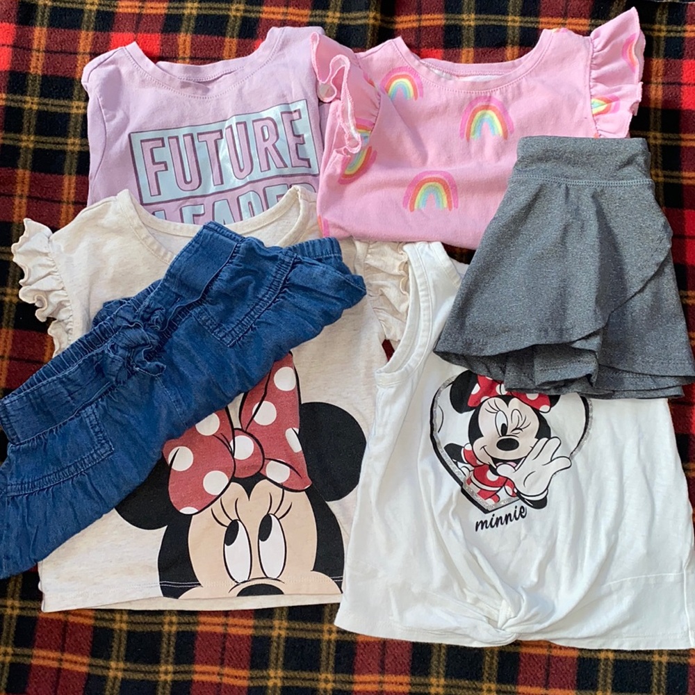 Bundle 3T clothes!